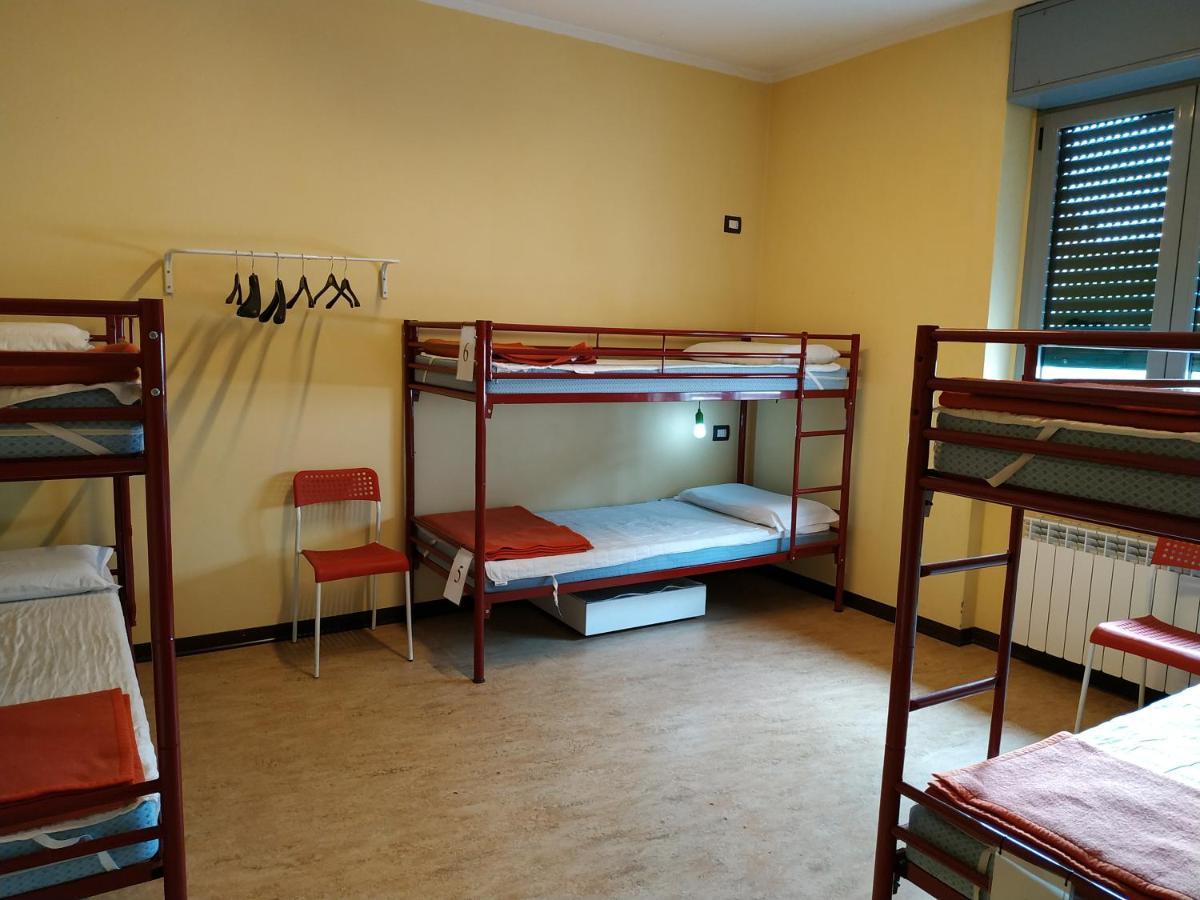 Ostello Di Saronno - Malpensa Hostel ภายนอก รูปภาพ